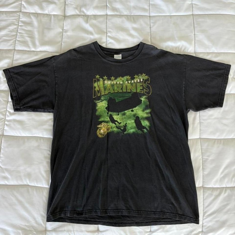 United States Marines 2000s Gildan black t-shirt green graphic